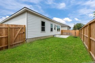 New construction Single-Family house 1928 Split Rock Rd, New Braunfels, TX 78130 plan Garden View - image