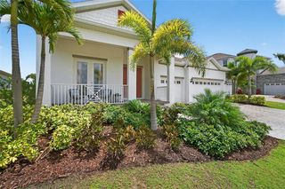 New construction Single-Family house 5961 Blakeney Lp, Apollo Beach, FL 33572 - image