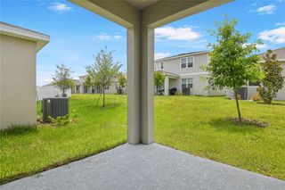 New construction Single-Family house 183 Bull Frog Ln, Umatilla, FL 32784 plan Fraser - image