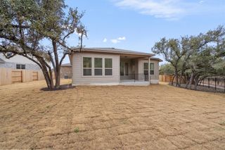 New construction Single-Family house 136 Scenic Hills Cir, Georgetown, TX 78628 plan 2600 - image