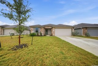 New construction Single-Family house 323 Elephants Ear, New Braunfels, TX 78130 - image