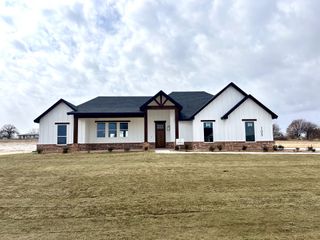 New construction Single-Family house 38 Cattleman Dr, Poolville, TX 76487 plan The Petunia - image