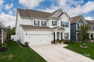 New construction Single-Family house 101 Fox Cove Rd, Hendersonville, NC 28792 - image