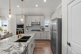 New construction  house 113 Farming Grv, San Antonio, TX 78006 plan Arlington - image