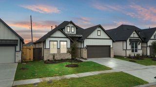 New construction Single-Family house 14810 Buffalo Head St, Mont Belvieu, TX 77523 plan Summerton 50′ Lot - image