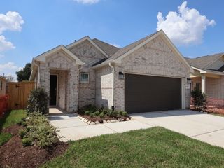 New construction Single-Family house 5942 Texas Sun Dr, Fulshear, TX 77441 plan Aster - Smart Series - image