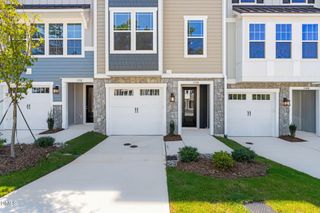 New construction Townhouse house 13 Blackthorn Ln, Durham, NC 27703 - image