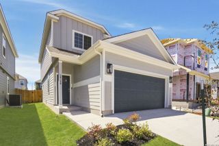 New construction Single-Family house 10130 Bixbite Trl, San Antonio, TX 78245 plan The Queensland - image