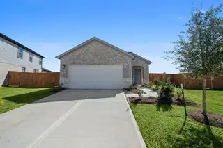 New construction Single-Family house 1806 Glacier Gorge Trl, Dayton, TX 77535 - image