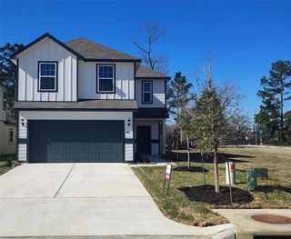 New construction Single-Family house 1102 Burkes Ridge Trl, Conroe, TX 77301 plan The Lowry - image