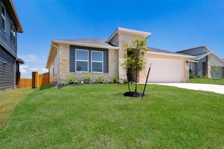 New construction Single-Family house 143 Morning Glory Lp, Kyle, TX 78640 plan The Irvine - image
