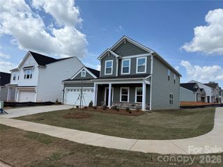 New construction Single-Family house 954 Leyna Ct, Newton, NC 28658 plan Pickens - image