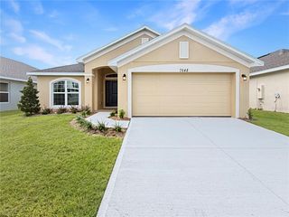 New construction Single-Family house 7648 Bent Tree Lp, St. Cloud, FL 34771 plan 1820 - image