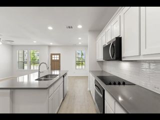 New construction Townhouse house 4507 Avion Dr, Sanger, TX 76266 plan Arrowhead - image