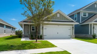 New construction Single-Family house 7052 Traditions Dr, Panama City, FL 32404 plan 1602- 1 - image