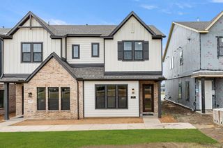 New construction Townhouse house 717 Kerrville Ln, Plano, TX 75075 - image