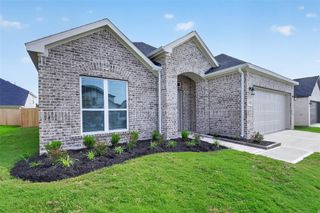 New construction Single-Family house 2123 Spring Hollow Dr, Baytown, TX 77521 - image