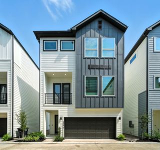 New construction Single-Family house 1412 Cedar Post Ln, Houston, TX 77055 - image