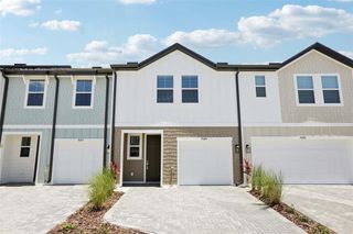 New construction Townhouse house 7558 Deer Valley Cir, Tampa, FL 33635 plan Surf - image