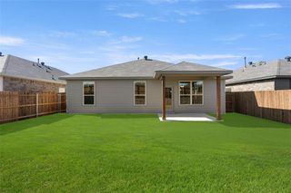 New construction Single-Family house 418 Comanche Dr, Cleburne, TX 76033 plan Hamilton - image