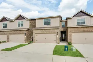 New construction Townhouse house 712 Carson Ln, Pilot Point, TX 76258 - image