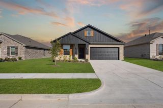 New construction house 1906 Cheyenne Dr, Cleburne, TX 76033 plan Willow - image