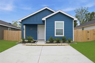 New construction Single-Family house 6021 Pineapple St, Houston, TX 77048 plan Hannah 813 - 20' - image