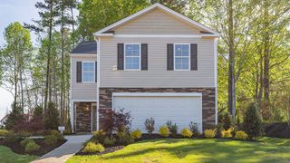 New construction Single-Family house 623 Beechwood Cir, Thomasville, NC 27360 plan Aisle - image