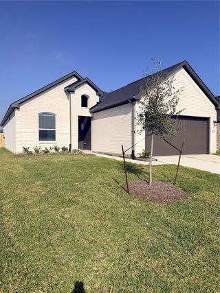New construction Single-Family house 2122 Rosillo Brook Dr, Baytown, TX 77521 - image