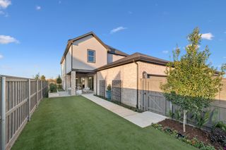 New construction Single-Family house 7516 Prairieside Trl, Grand Prairie, TX 76084 plan The Hastin - image