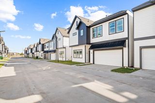 New construction Single-Family house 6702 Metro Blvd, Unit 16, Houston, TX 77083 - image