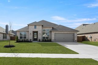 New construction house 904 Meadow View Dr, Cleburne, TX 76033 plan Concept 2464 - image