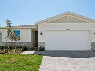 New construction Single-Family house 5409 Hampton Park Cir, Vero Beach, FL 32968 plan Daphne - image