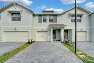 New construction Townhouse house 5748 Se Edgewater Cir, Stuart, FL 34997 - image
