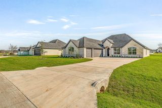 New construction Single-Family house 2160 Middlewood Cir, Granbury, TX 76049 - image
