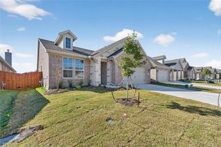New construction Single-Family house 2021 Kelva Dr, Fort Worth, TX 76052 plan Lavon - image