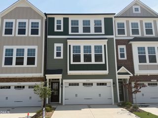 New construction Townhouse house 10054 Secluded Garden Dr, Unit #201, Apex, NC 27523 - image