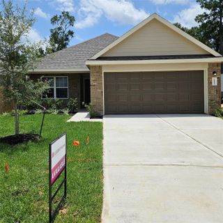 New construction house 16904 Hazelnut Dr, Conroe, TX 77302 plan The Messina - image