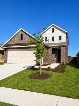 New construction Single-Family house 1568 Forge Pond Ln, Forney, TX 75126 plan Latitude - image