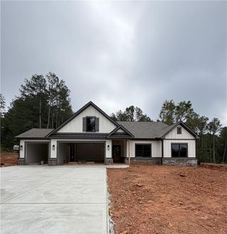 New construction Single-Family house 58 Riverside Trl, Monroe, GA 30656 plan (GA) Ellen A 3 Front Entry - image