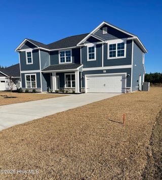 New construction Single-Family house 1000 Dynamic One Dr, New Bern, NC 28562 plan Plan 2721 - image