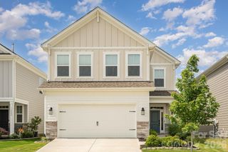 New construction Single-Family house 16018 River Tree Ln, Charlotte, NC 28278 - image