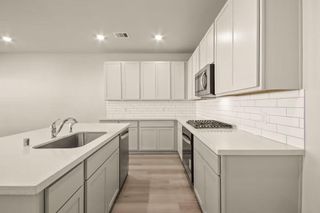 New construction Single-Family house 2016 Hidden Hills Ln, Katy, TX 77493 plan Starr - image