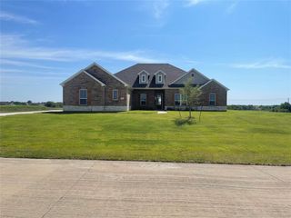 New construction Single-Family house 221 Marie Ln, Waxahachie, TX 75167 plan Retreat - image