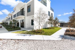 New construction Townhouse house 14583 Sw 261 St, Homestead, FL 33032 - photo