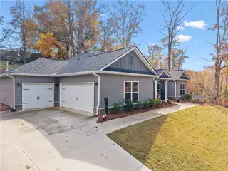 New construction Single-Family house 5862 Bay View Dr, Buford, GA 30518 plan 2239 - image