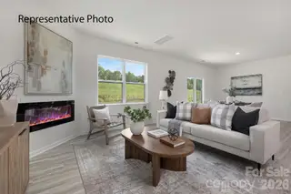 New construction Single-Family house 2102 10Th St Se, Hickory, NC 28602 plan Aisle - image
