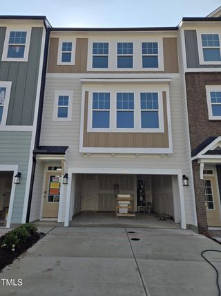 New construction Townhouse house 10004 Secluded Garden Drive Rd, Unit #180, Apex, NC 27523 - image
