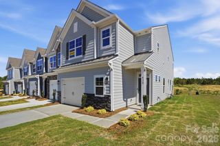 New construction Townhouse house 426 Blythe Townhome Ln, Waxhaw, NC 28173 plan Southampton - image