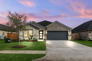 New construction Single-Family house 10620 Deussen Lane, Texas City, TX 77591 - photo